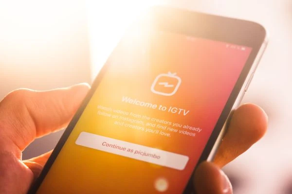 金色的海螺：一个关于爱与牺牲的永恒寓言