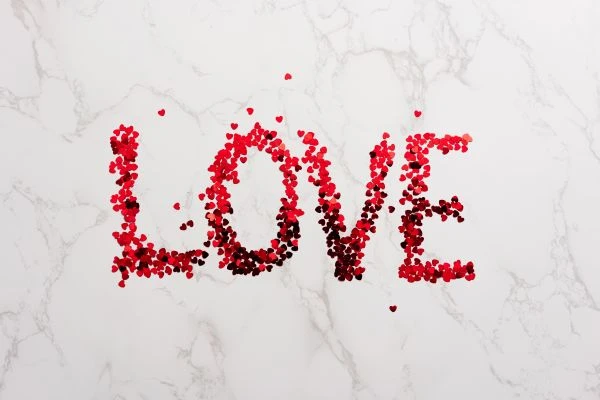 那些藏在四个轮子里的生命史诗：小汽车故事带给我们的灵魂震颤