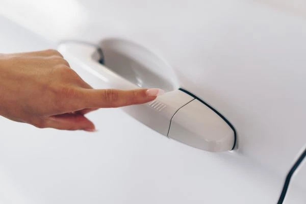 《数字背后的温度：当数学故事触动心灵深处的共鸣》