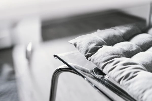 职场智慧启示录：从五个经典小故事中读懂生存法则