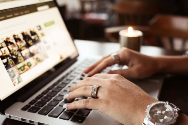 《后羿射日：一个英雄神话背后的人性光辉与永恒启示》