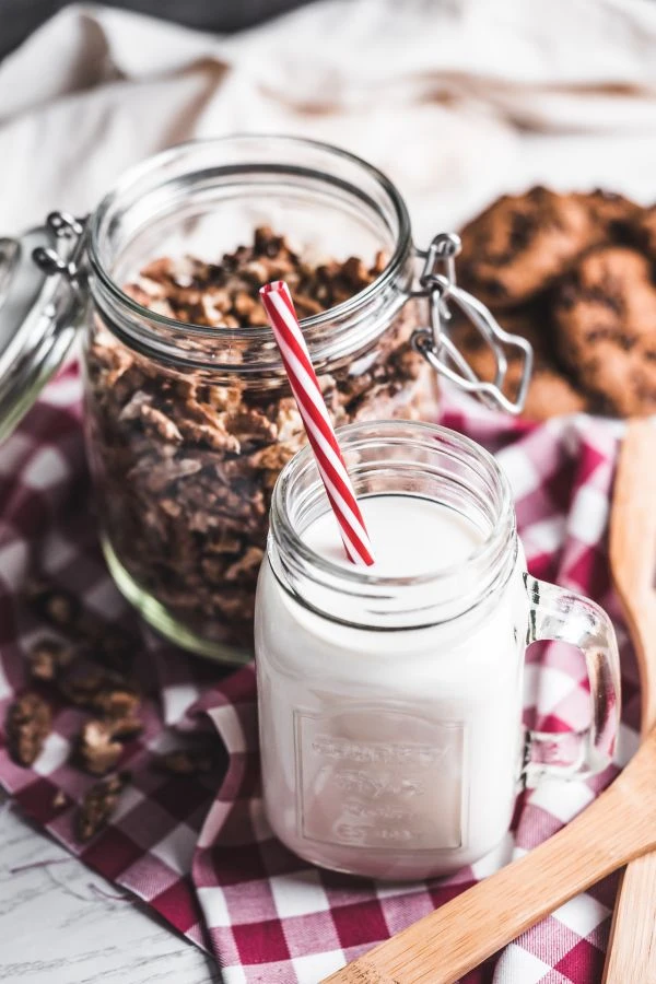 青蛙卖泥塘:一场关于自我价值与商业智慧的现代寓言