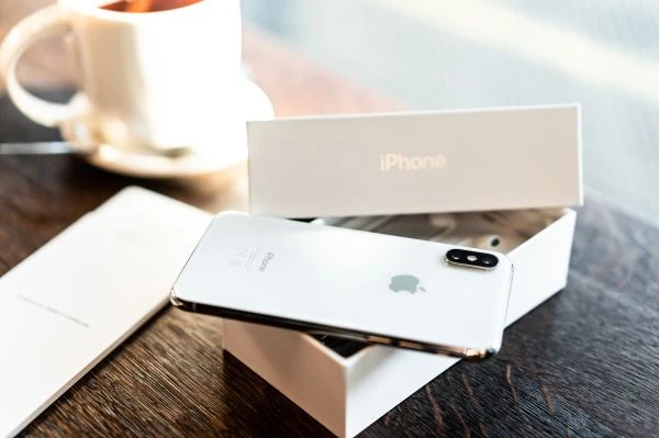 《阳光的故事:当希望穿透阴霾,照亮心灵深处的力量》