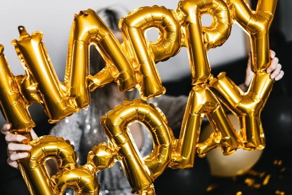 绽放于纸页间的生命礼赞：《烟花故事绘本》带来的心灵震撼