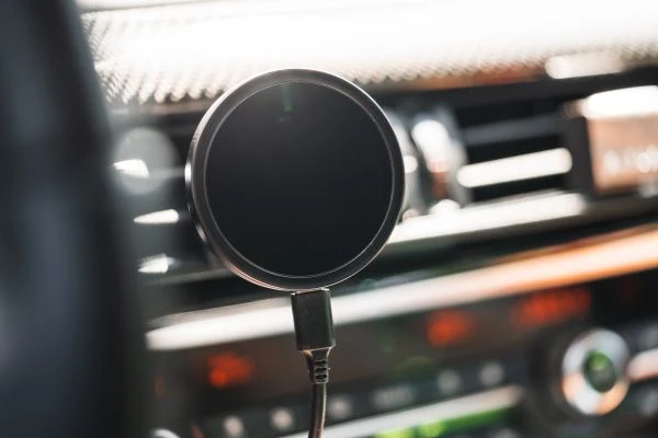 红色记忆的笔触：《革命故事》读后感与艺术表达的碰撞